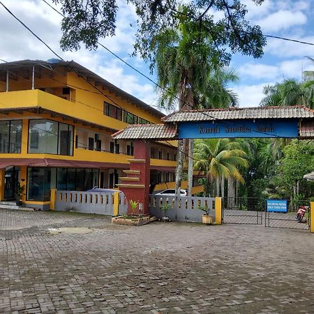 Hotel Kumala Samudra Cikakak Екстериор снимка