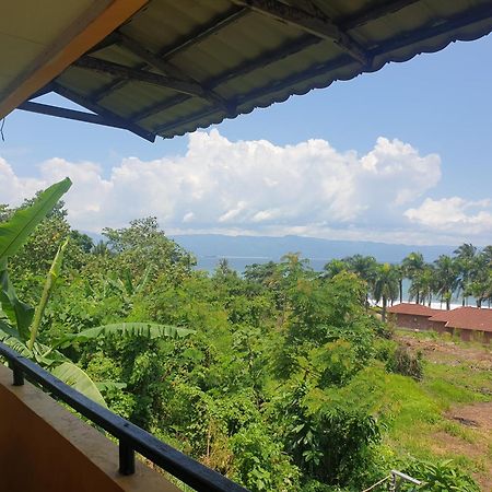 Hotel Kumala Samudra Cikakak Екстериор снимка