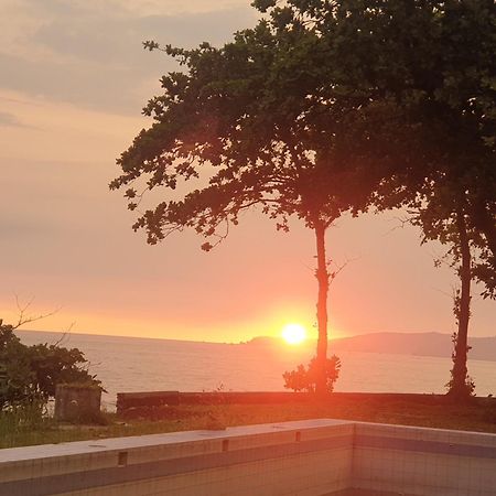Hotel Kumala Samudra Cikakak Екстериор снимка