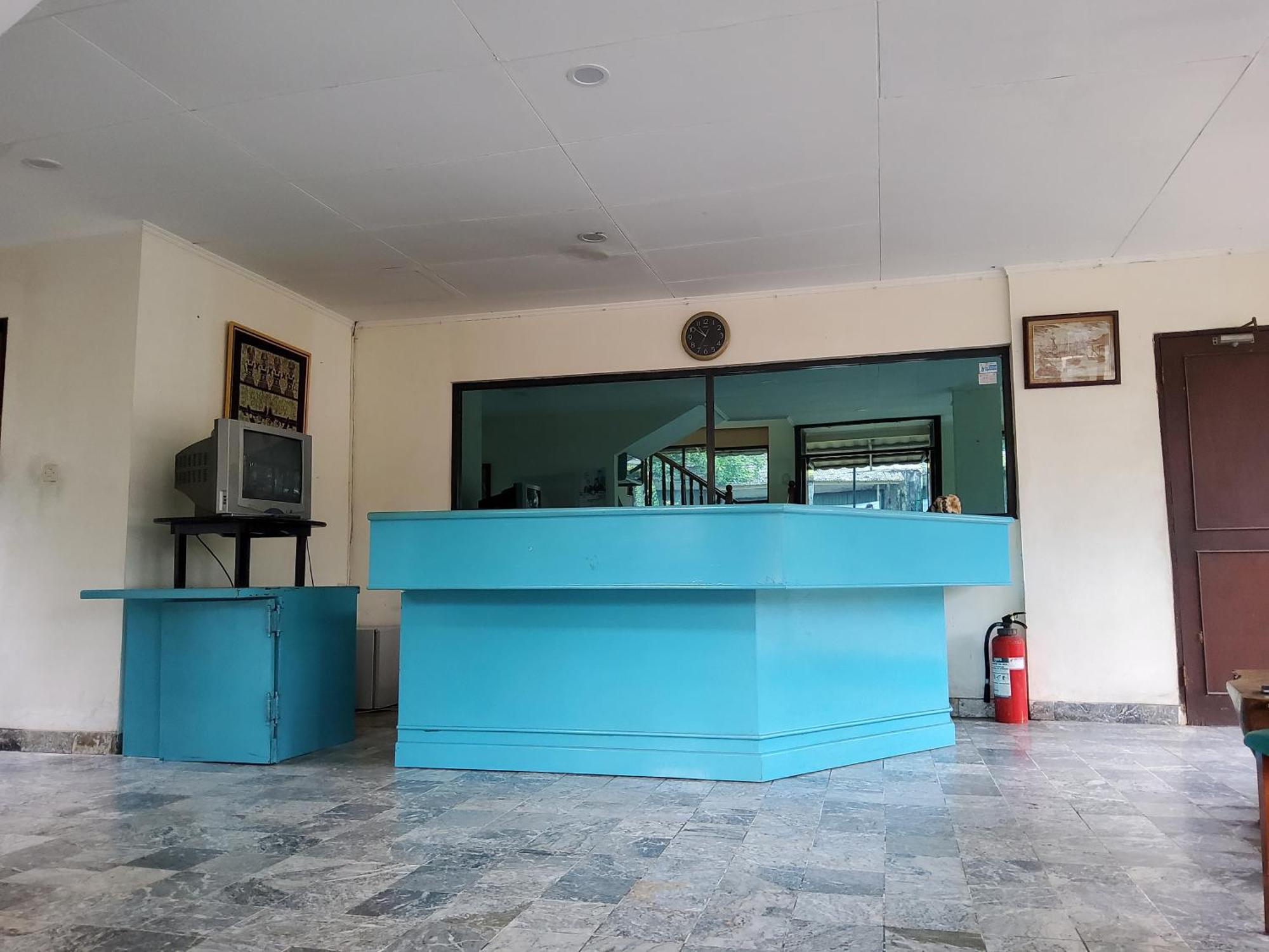 Hotel Kumala Samudra Cikakak Екстериор снимка